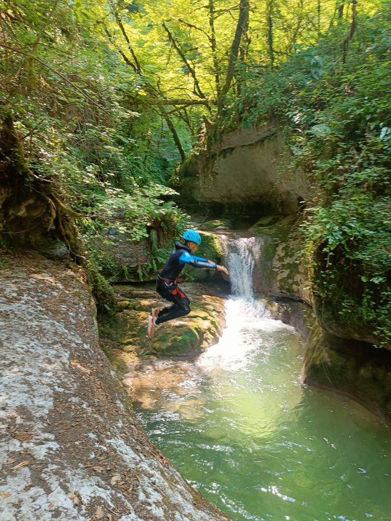 canyoning facile en famille dans le Vercors pour enfants