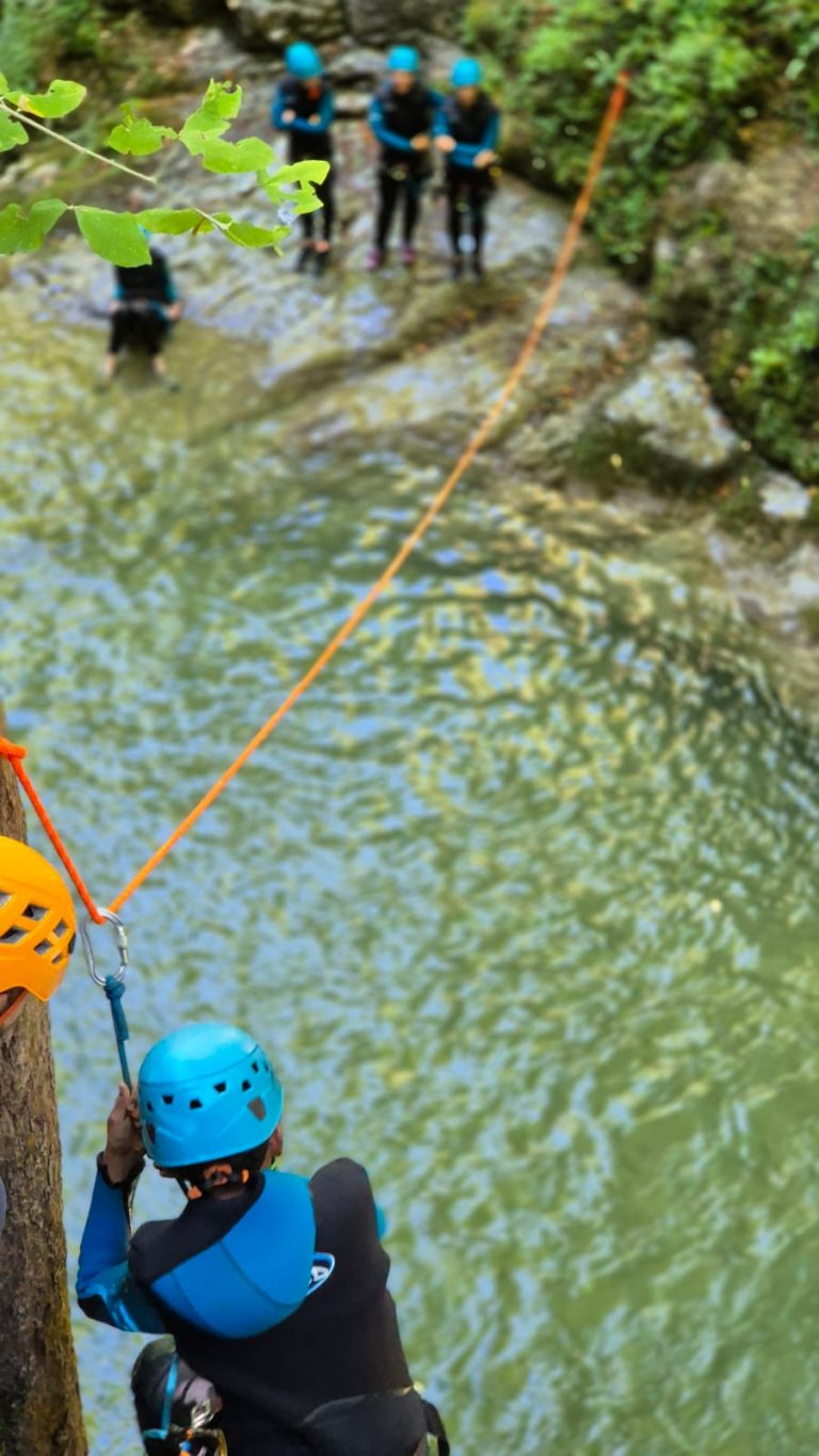 Dictons Canyoning : Eau qui Dort, Pierre qui Roule & Biodiversité | Canyoning Aquarando