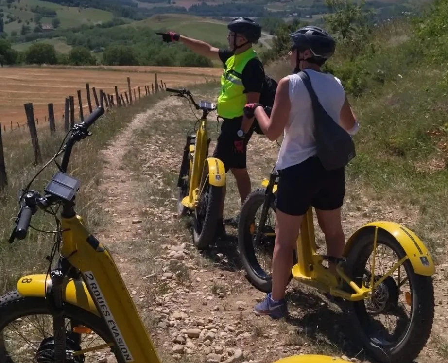 Balade en trottinette électrique tout terrain dans le Vercors avec 2 Roues Évasion